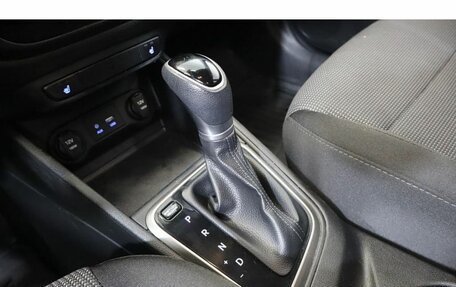 Hyundai Solaris II рестайлинг, 2018 год, 1 244 000 рублей, 12 фотография