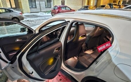 Mercedes-Benz GLA, 2018 год, 2 590 000 рублей, 4 фотография