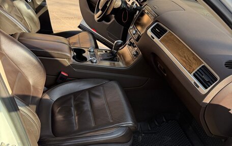 Volkswagen Touareg III, 2016 год, 2 950 000 рублей, 15 фотография