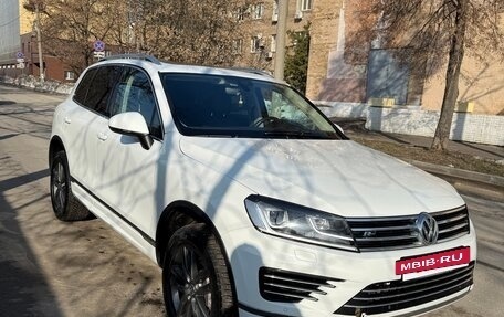 Volkswagen Touareg III, 2016 год, 2 950 000 рублей, 8 фотография