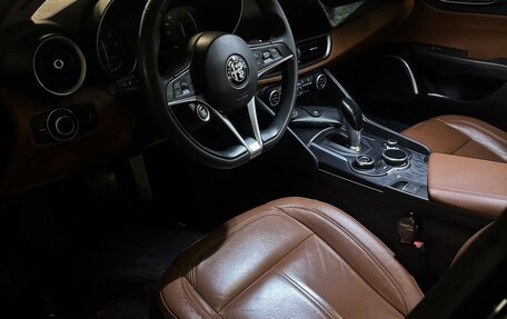 Alfa Romeo Giulia II, 2019 год, 2 600 000 рублей, 7 фотография