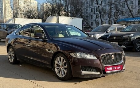 Jaguar XF II, 2016 год, 1 950 000 рублей, 23 фотография