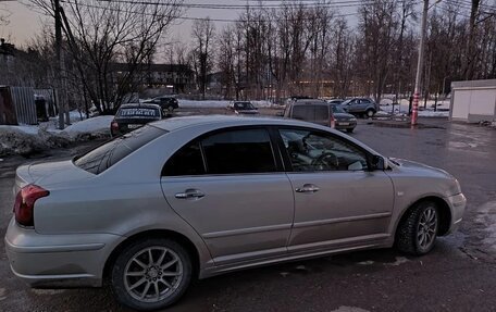 Toyota Avensis III рестайлинг, 2004 год, 650 000 рублей, 4 фотография