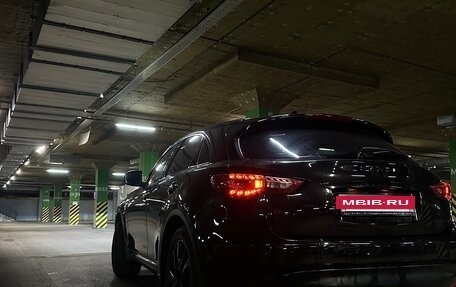 Infiniti FX II, 2012 год, 2 200 000 рублей, 3 фотография