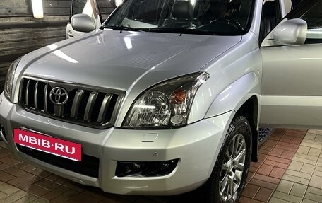 Toyota Land Cruiser Prado 120 рестайлинг, 2008 год, 2 350 000 рублей, 5 фотография