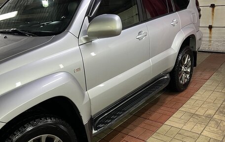 Toyota Land Cruiser Prado 120 рестайлинг, 2008 год, 2 350 000 рублей, 11 фотография