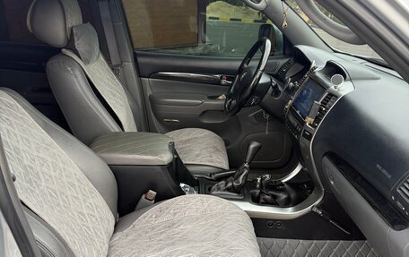 Toyota Land Cruiser Prado 120 рестайлинг, 2008 год, 2 350 000 рублей, 21 фотография