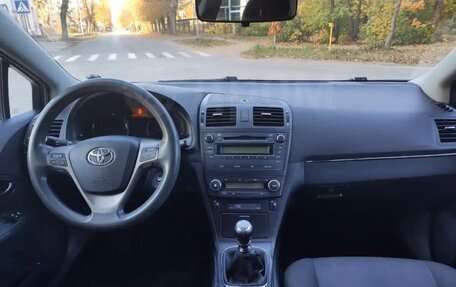 Toyota Avensis III рестайлинг, 2009 год, 850 000 рублей, 17 фотография