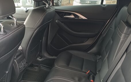 Infiniti QX30, 2017 год, 1 800 000 рублей, 6 фотография