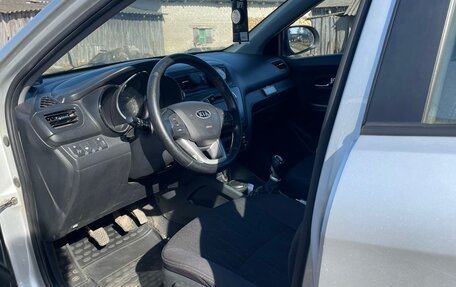 KIA Rio III рестайлинг, 2012 год, 600 000 рублей, 9 фотография