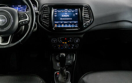 Jeep Compass II, 2018 год, 1 999 000 рублей, 14 фотография