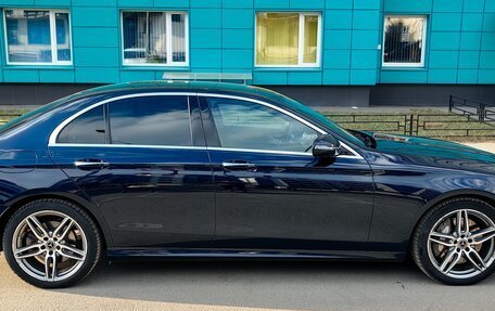 Mercedes-Benz E-Класс, 2022 год, 6 300 000 рублей, 3 фотография