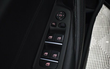 BMW 5 серия, 2019 год, 3 250 000 рублей, 15 фотография