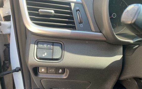 KIA Optima IV, 2018 год, 2 200 000 рублей, 12 фотография