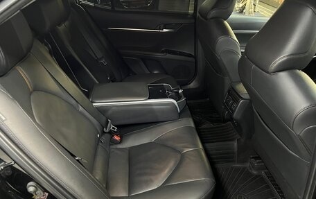 Toyota Camry, 2018 год, 2 850 000 рублей, 11 фотография