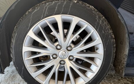 Toyota Camry, 2018 год, 2 850 000 рублей, 15 фотография