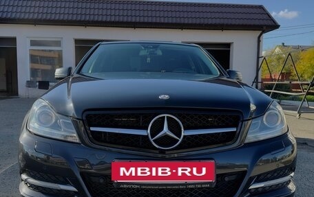 Mercedes-Benz C-Класс, 2011 год, 1 600 000 рублей, 2 фотография