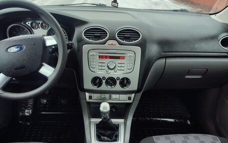 Ford Focus II рестайлинг, 2009 год, 880 000 рублей, 17 фотография