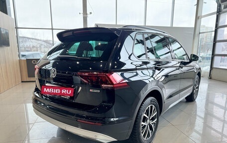 Volkswagen Tiguan II, 2018 год, 2 690 000 рублей, 5 фотография