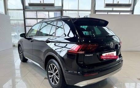 Volkswagen Tiguan II, 2018 год, 2 690 000 рублей, 3 фотография