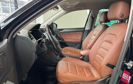 Volkswagen Tiguan II, 2018 год, 2 690 000 рублей, 9 фотография