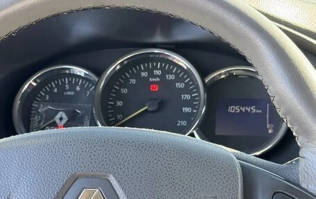 Renault Logan II, 2018 год, 940 000 рублей, 4 фотография