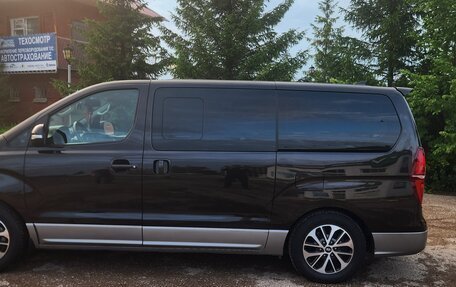 Hyundai Grand Starex Grand Starex I рестайлинг 2, 2019 год, 3 250 000 рублей, 10 фотография