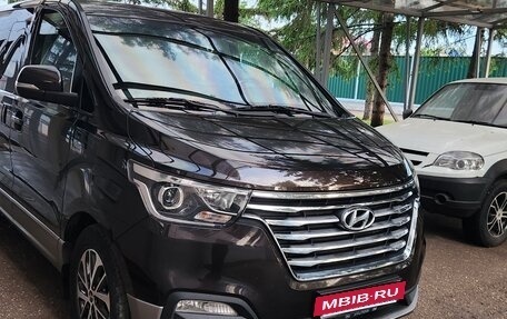 Hyundai Grand Starex Grand Starex I рестайлинг 2, 2019 год, 3 250 000 рублей, 17 фотография