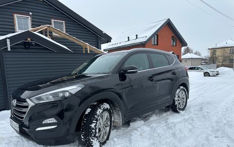 Hyundai Tucson III, 2016 год, 1 790 000 рублей, 2 фотография