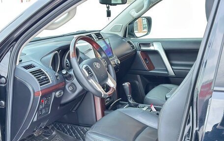 Toyota Land Cruiser Prado 150 рестайлинг 2, 2014 год, 3 450 000 рублей, 16 фотография