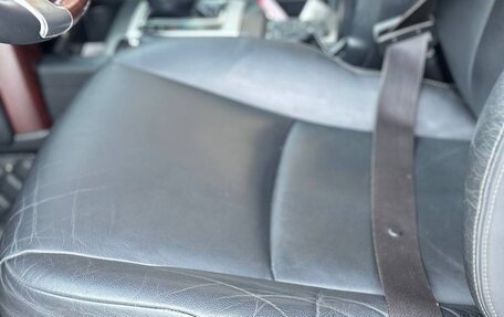 Toyota Land Cruiser Prado 150 рестайлинг 2, 2014 год, 3 450 000 рублей, 35 фотография