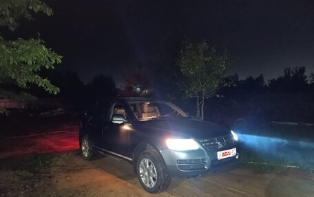 Volkswagen Touareg III, 2005 год, 1 300 000 рублей, 8 фотография