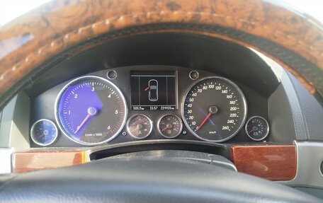 Volkswagen Touareg III, 2005 год, 1 300 000 рублей, 16 фотография