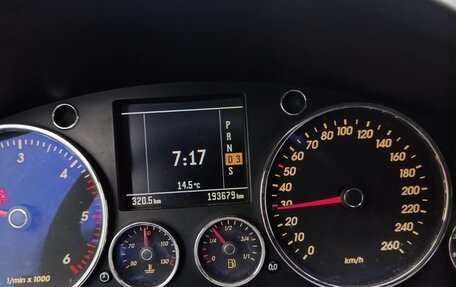 Volkswagen Touareg III, 2005 год, 1 300 000 рублей, 10 фотография