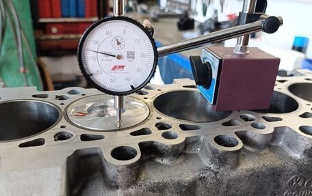 Volkswagen Touareg III, 2005 год, 1 300 000 рублей, 22 фотография