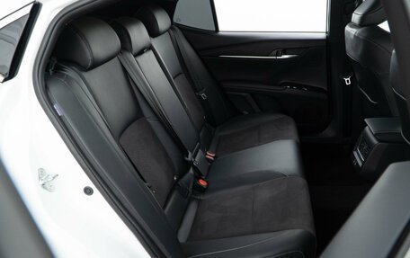 Toyota Camry, 2024 год, 3 798 999 рублей, 9 фотография