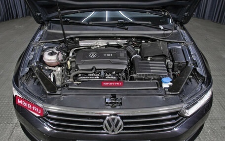 Volkswagen Passat B8 рестайлинг, 2017 год, 1 798 000 рублей, 9 фотография