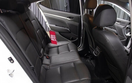 Hyundai Elantra VI рестайлинг, 2019 год, 1 598 000 рублей, 11 фотография