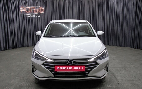 Hyundai Elantra VI рестайлинг, 2019 год, 1 598 000 рублей, 2 фотография