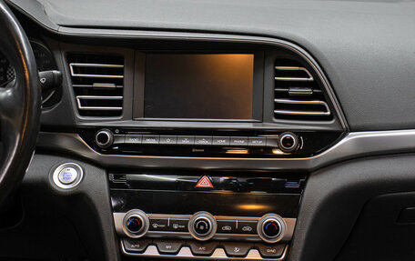 Hyundai Elantra VI рестайлинг, 2019 год, 1 598 000 рублей, 15 фотография