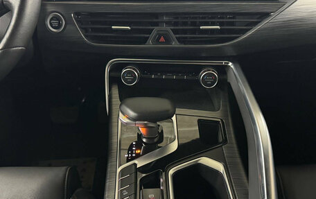 Geely Tugella FY11, 2023 год, 2 999 000 рублей, 18 фотография