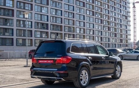 Mercedes-Benz GL-Класс, 2015 год, 4 000 000 рублей, 4 фотография