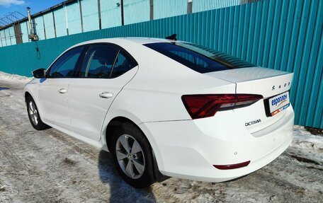 Skoda Octavia IV, 2021 год, 1 970 000 рублей, 2 фотография