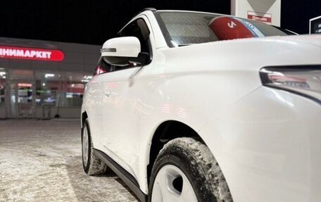Mitsubishi Outlander III рестайлинг 3, 2012 год, 1 100 000 рублей, 13 фотография