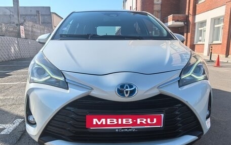 Toyota Yaris III рестайлинг, 2018 год, 1 599 000 рублей, 3 фотография