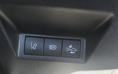 Toyota Yaris III рестайлинг, 2018 год, 1 599 000 рублей, 16 фотография