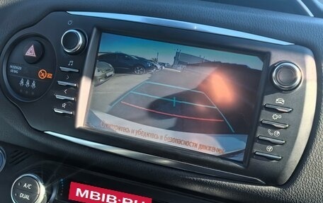 Toyota Yaris III рестайлинг, 2018 год, 1 599 000 рублей, 19 фотография