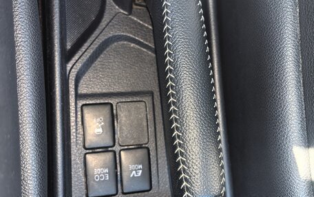 Toyota Yaris III рестайлинг, 2018 год, 1 599 000 рублей, 22 фотография