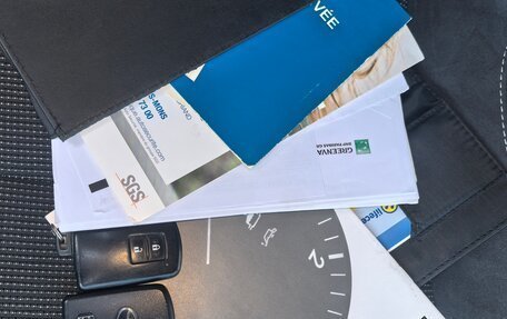 Toyota Yaris III рестайлинг, 2018 год, 1 599 000 рублей, 23 фотография