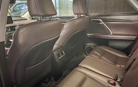 Lexus RX IV рестайлинг, 2020 год, 4 990 000 рублей, 5 фотография